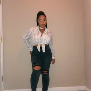 Meet your Posher, Maya